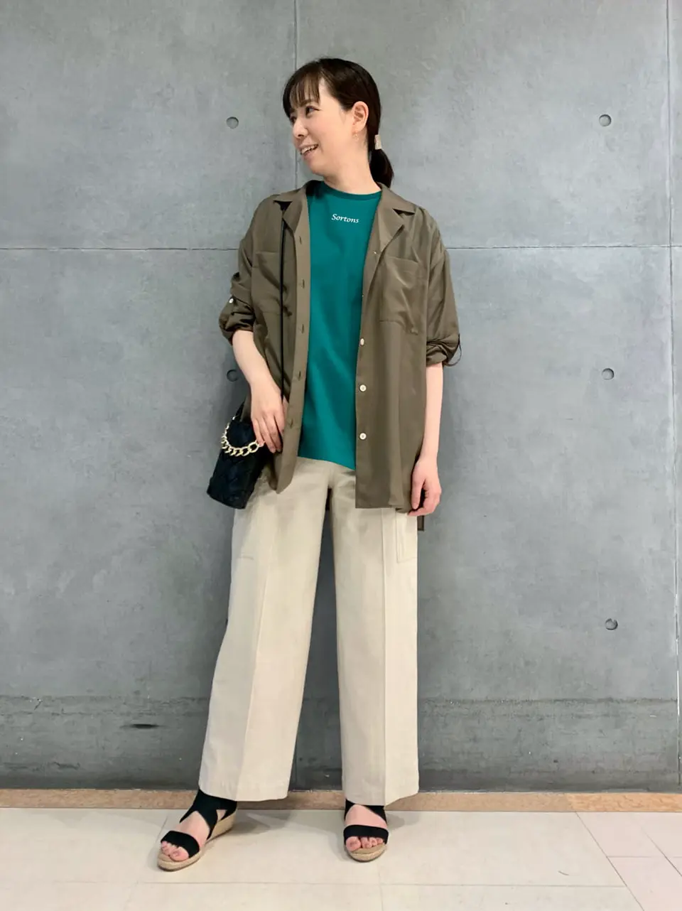  丸尾 コーディネート画像