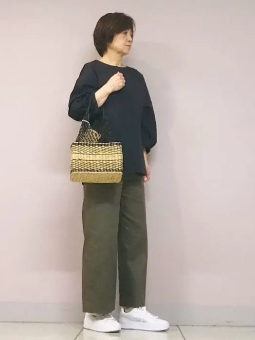 自由区 小森 コーディネート画像