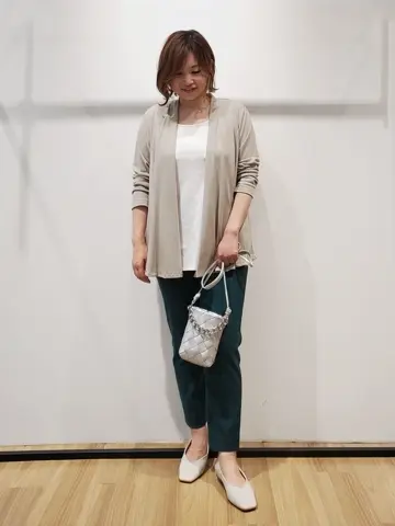 自由区 eri コーディネート画像