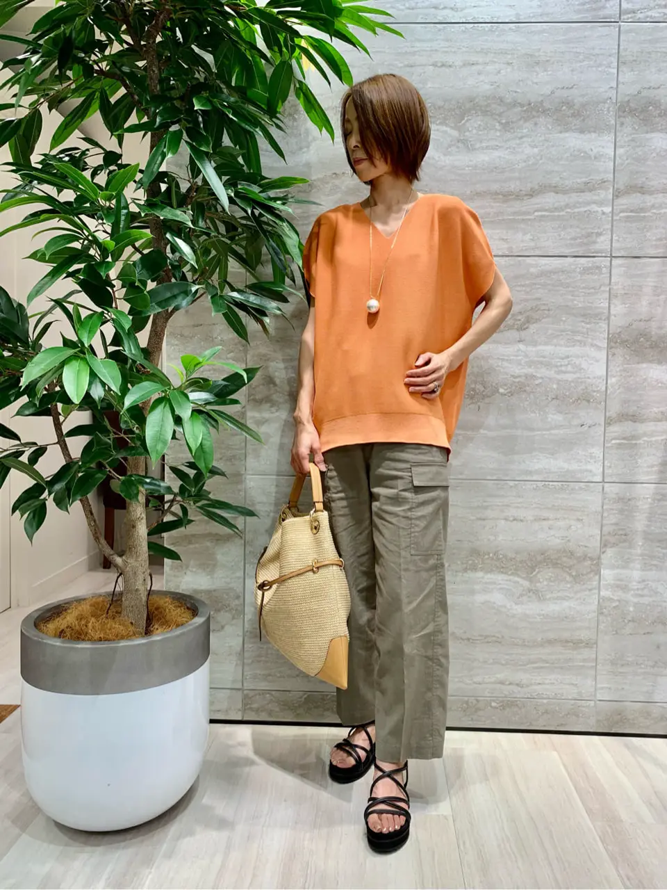 自由区 Ishii コーディネート画像