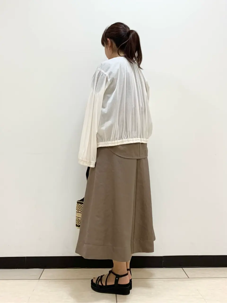 自由区 岡崎 コーディネート画像