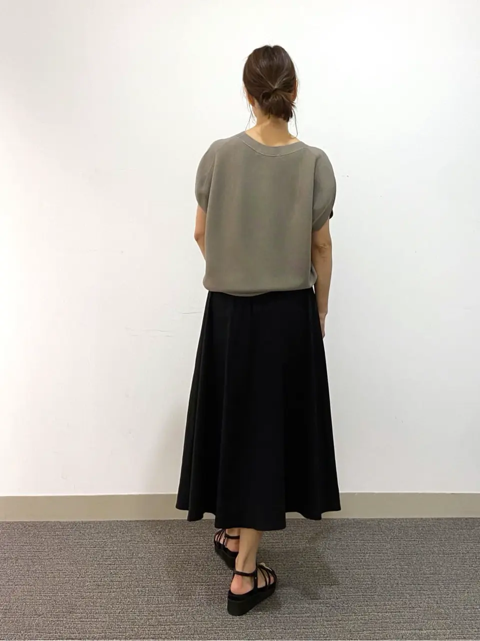 自由区 山本 コーディネート画像