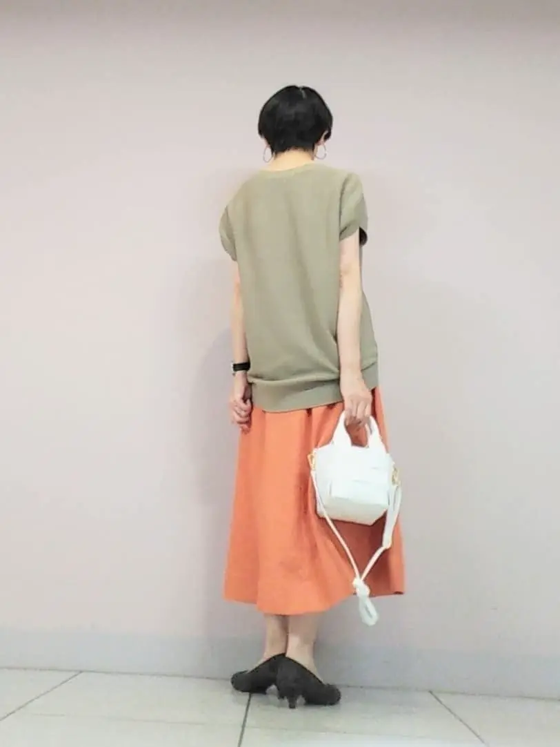 自由区 浅野 コーディネート画像