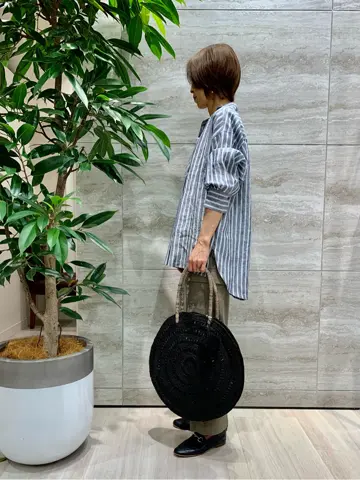 自由区 Ishii コーディネート画像