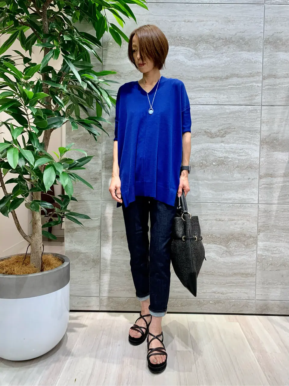 自由区 Ishii コーディネート画像