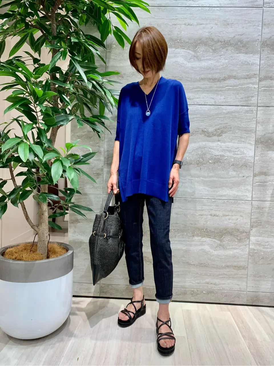 自由区 Ishii コーディネート画像