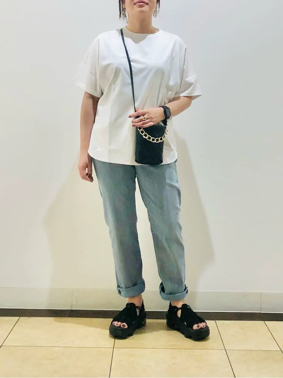 自由区 藤﨑 コーディネート画像