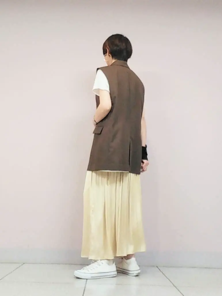 自由区 浅野 コーディネート画像