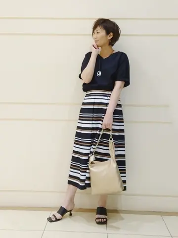 自由区 maruri コーディネート画像