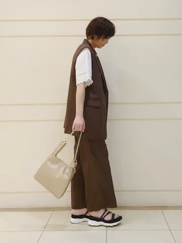 自由区 maruri コーディネート画像