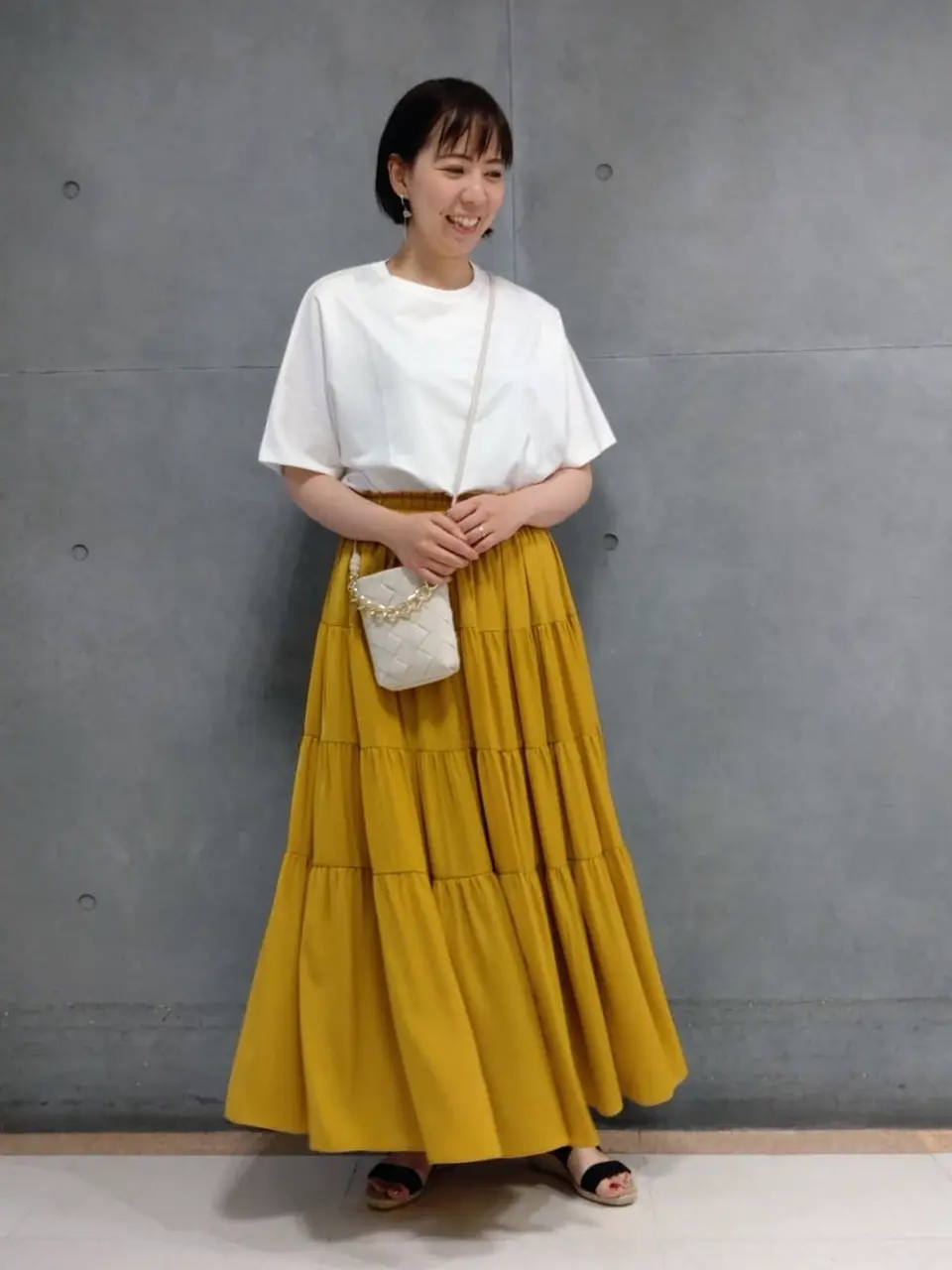  丸尾 コーディネート画像