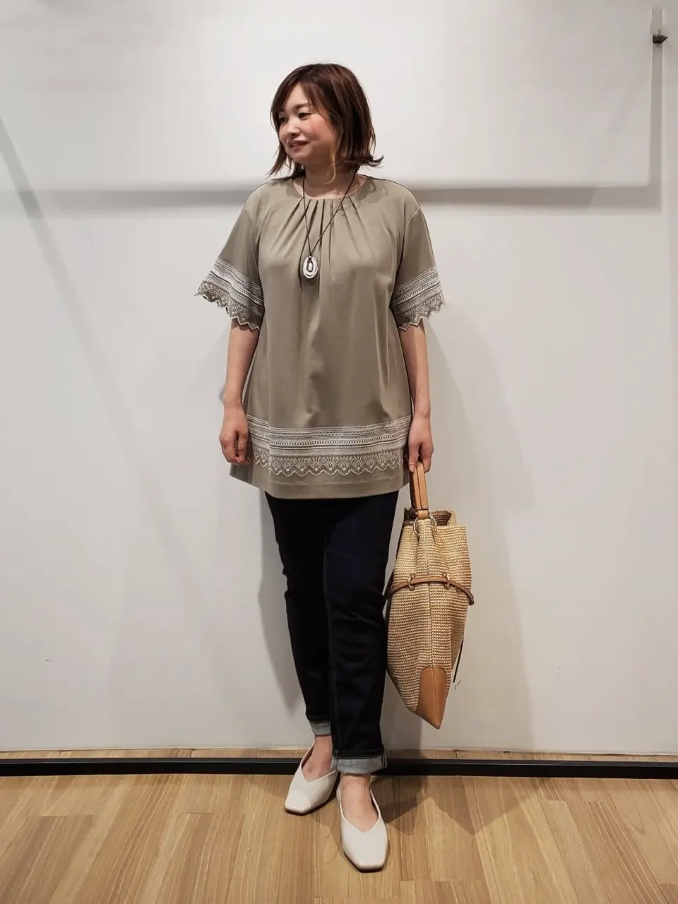 自由区 eri コーディネート画像