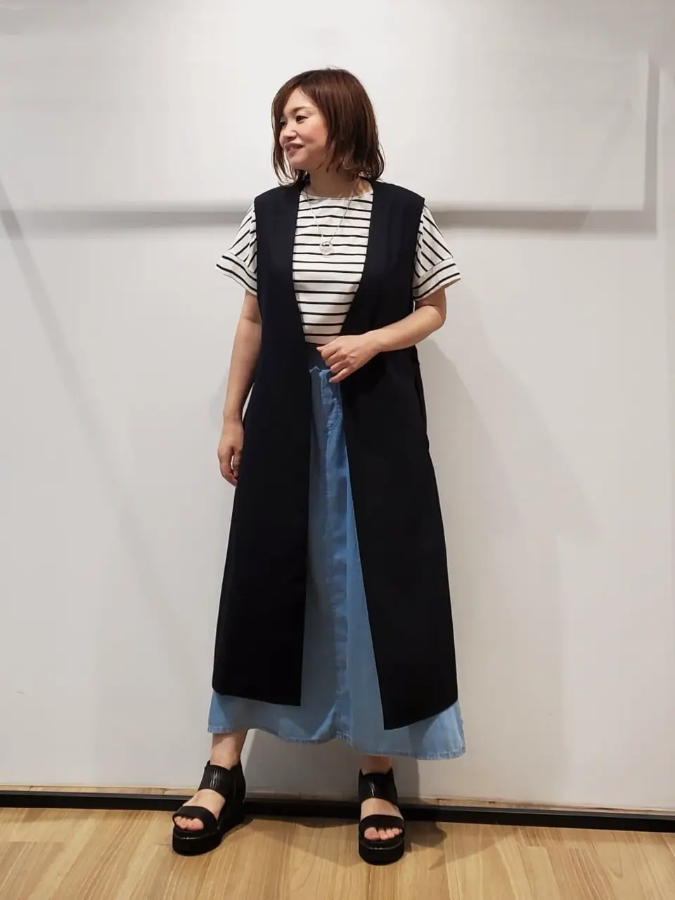 自由区 eri コーディネート画像