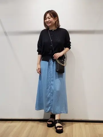 自由区 eri コーディネート画像