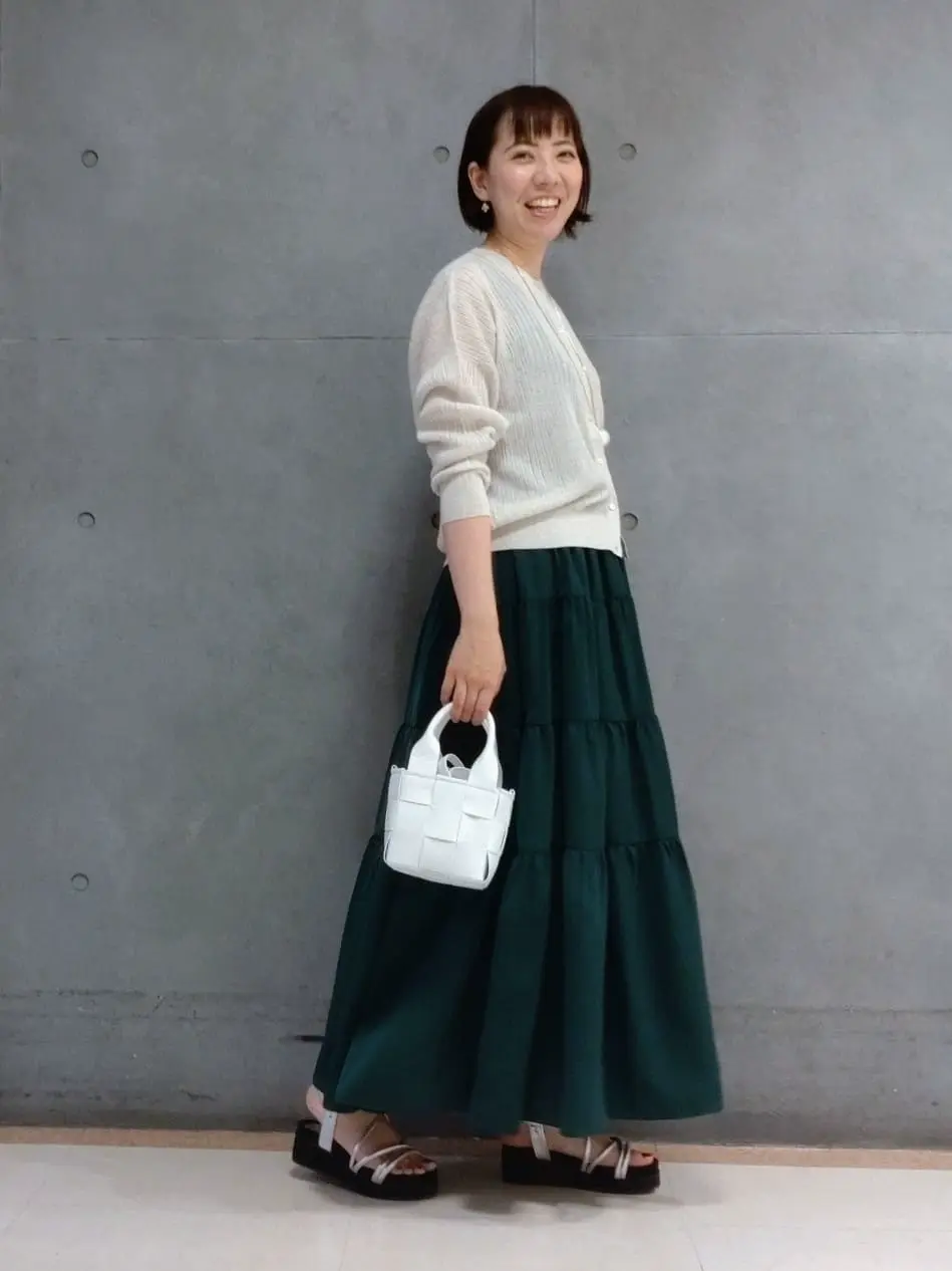  丸尾 コーディネート画像