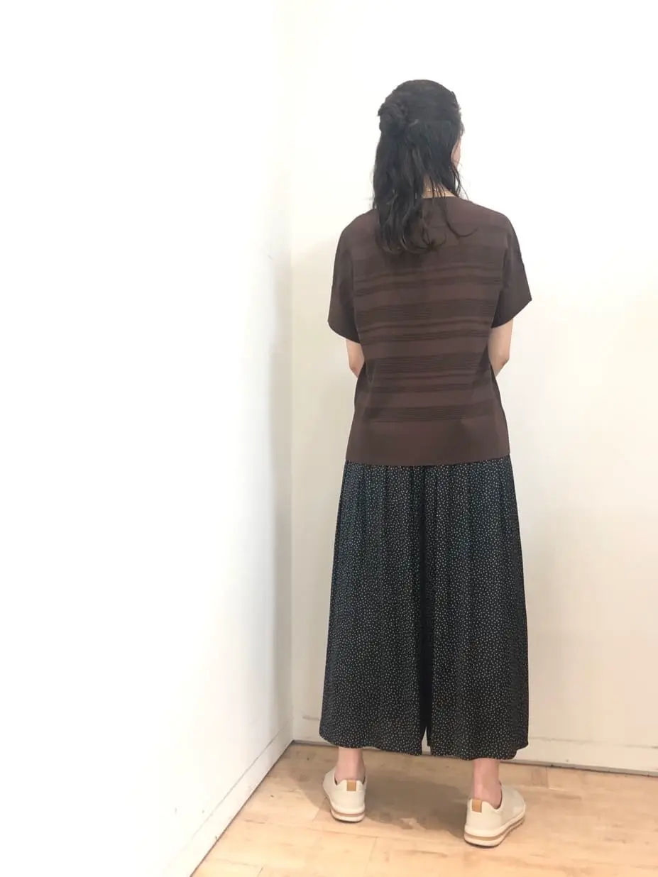 自由区 中尾 コーディネート画像