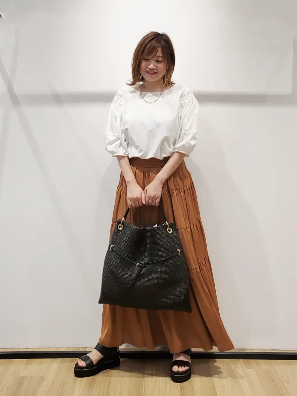 自由区 eri コーディネート画像