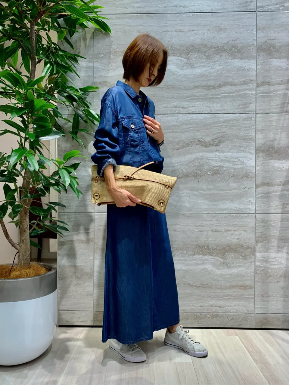 自由区 Ishii コーディネート画像