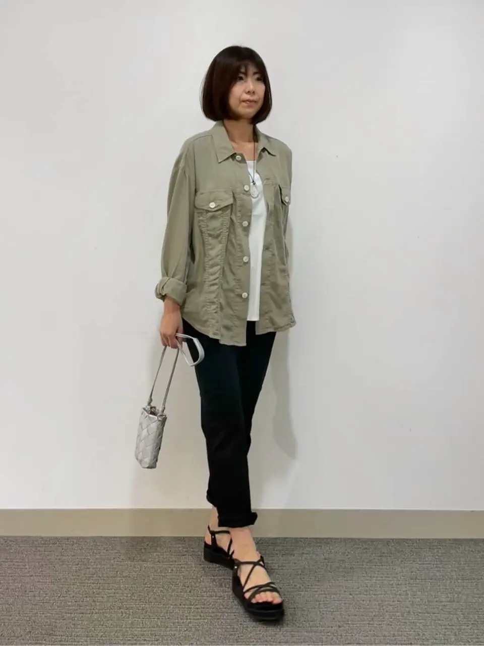 自由区  若旅 コーディネート画像