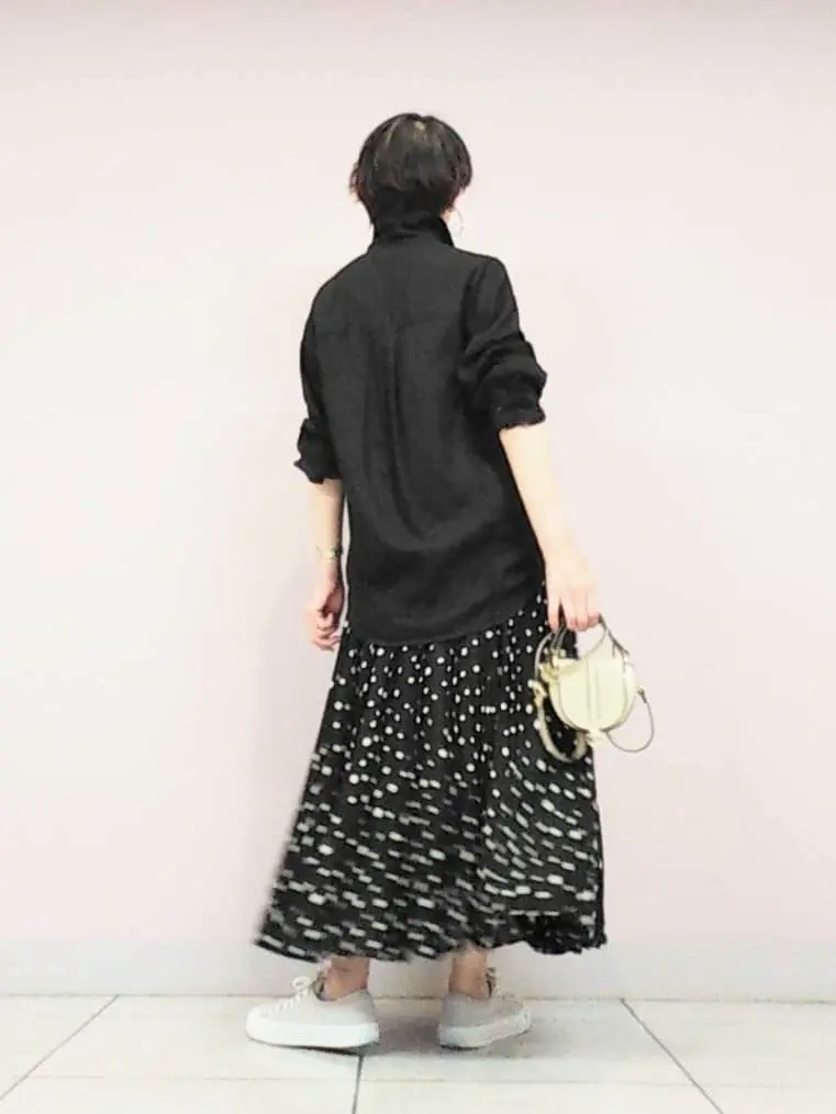 自由区 浅野 コーディネート画像