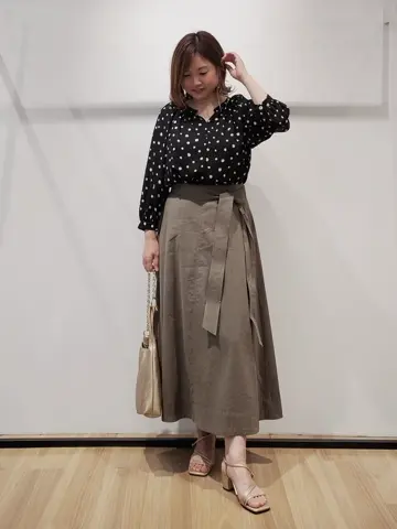 自由区 eri コーディネート画像