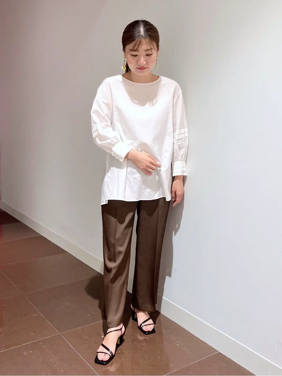 自由区 古宮 コーディネート画像