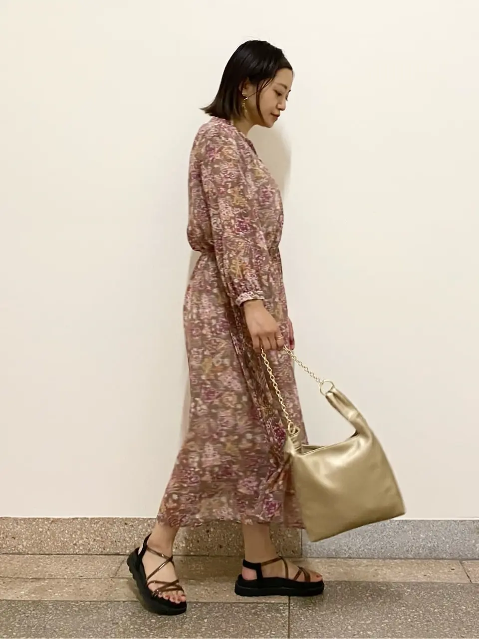 自由区 佐藤 コーディネート画像