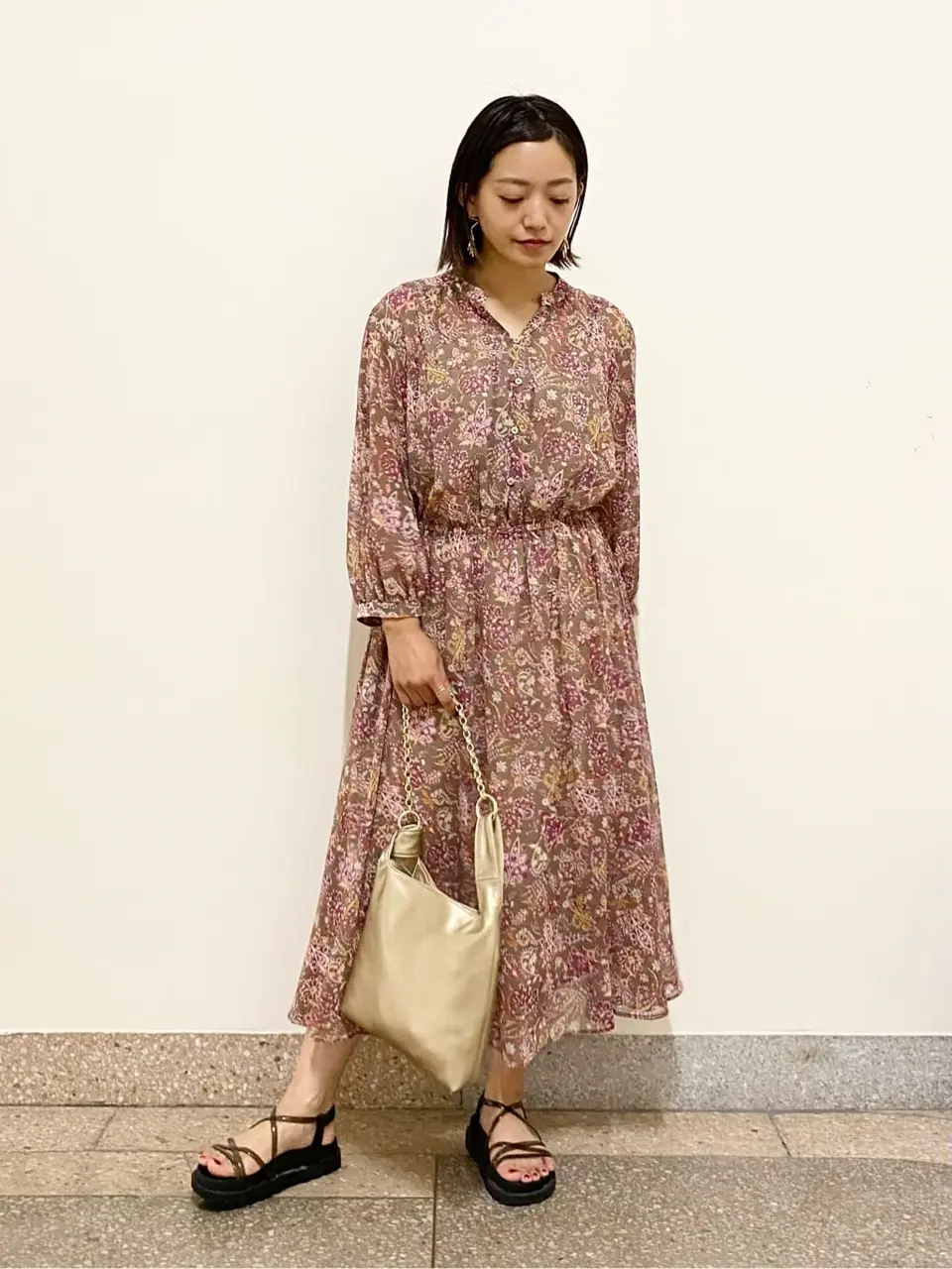 自由区 佐藤 コーディネート画像