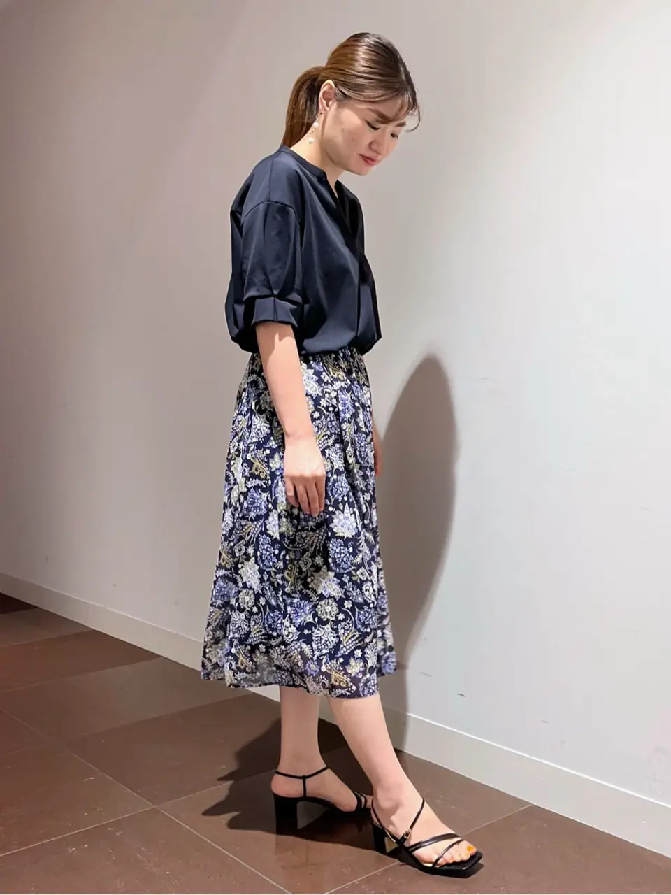 自由区 古宮 コーディネート画像