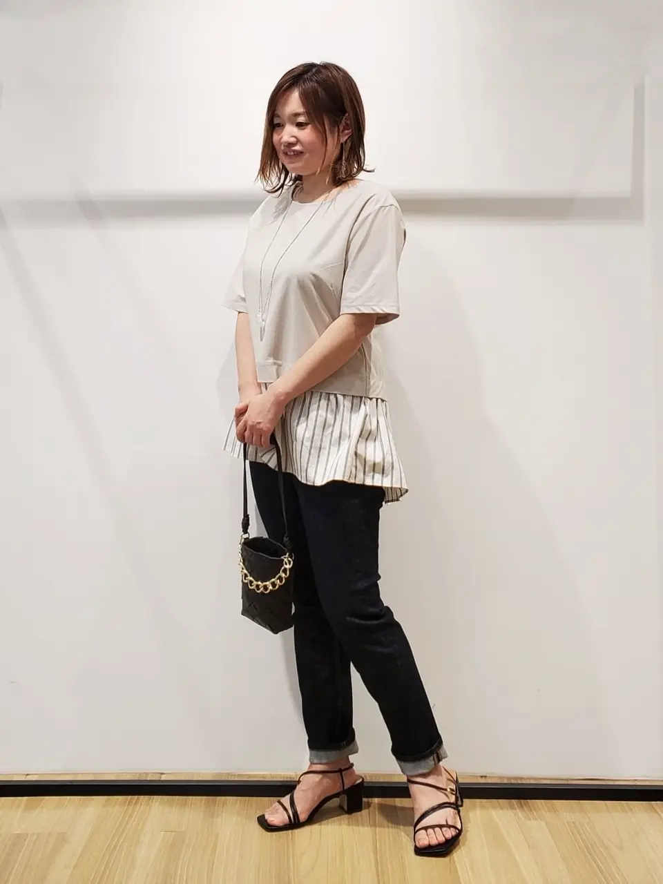 自由区 eri コーディネート画像