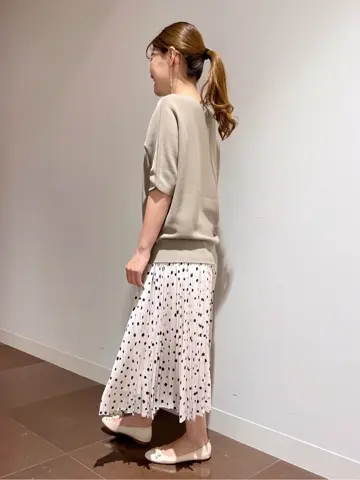 自由区 古宮 コーディネート画像