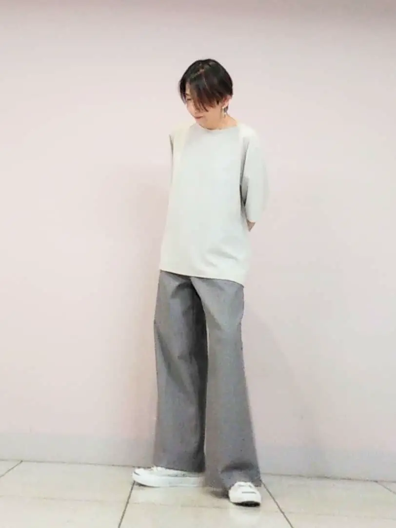 自由区 浅野 コーディネート画像