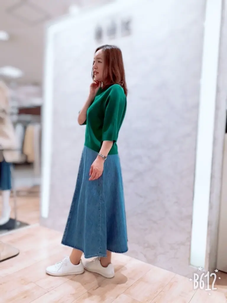  ナオミ コーディネート画像