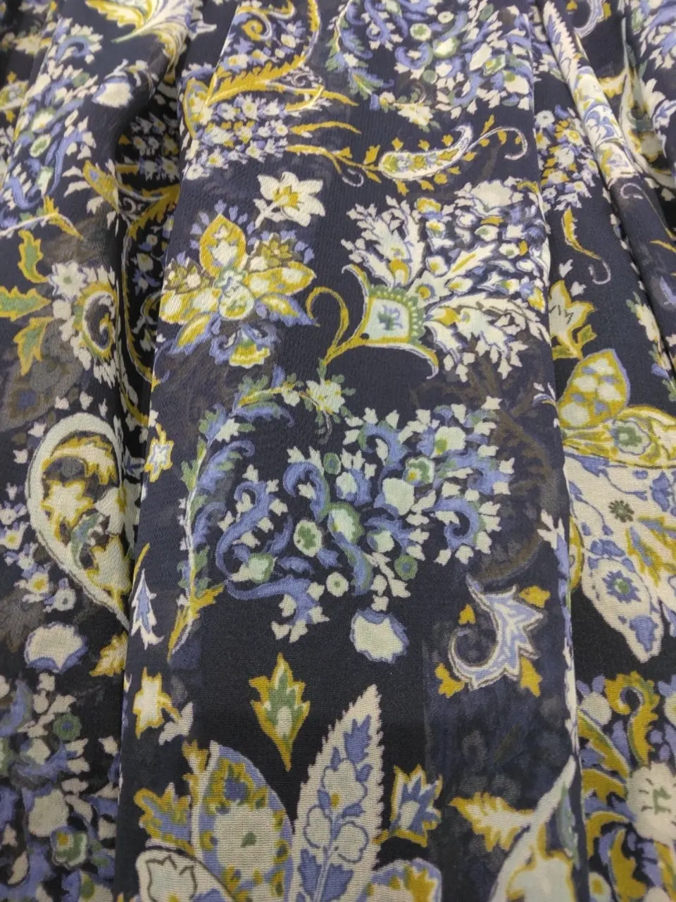 自由区 スタッフ コーディネート画像