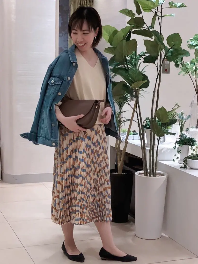  丸尾 コーディネート画像