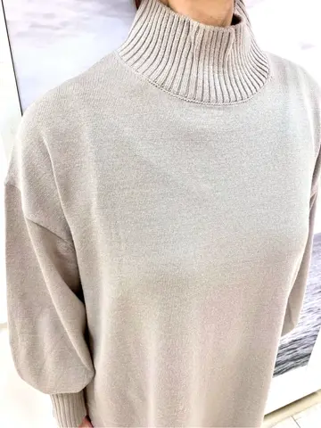 自由区 中鉢 コーディネート画像