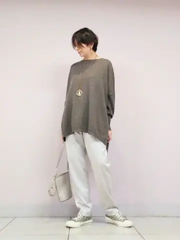 自由区 浅野 コーディネート画像