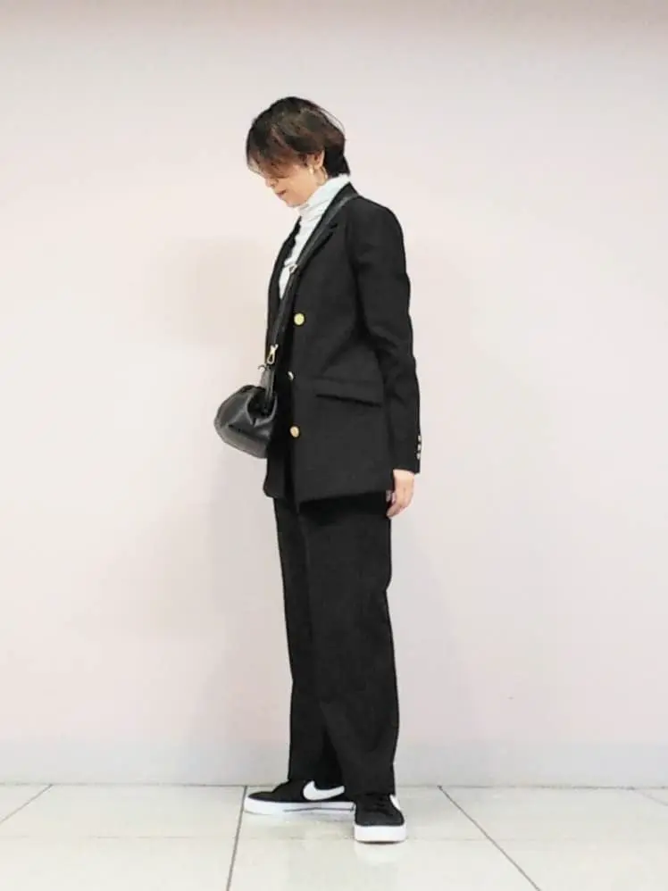 自由区 浅野 コーディネート画像