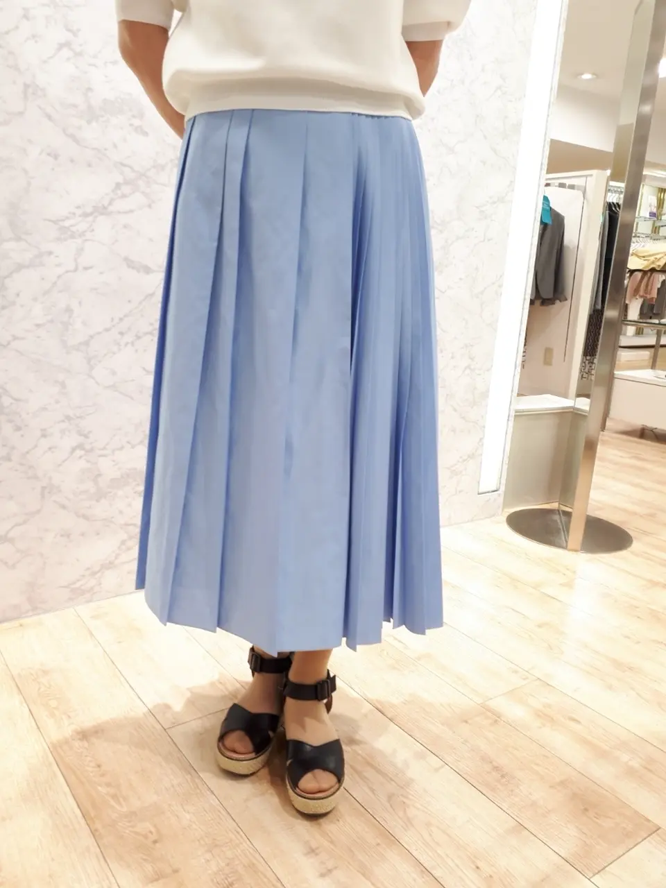 自由区 ナオミ コーディネート画像