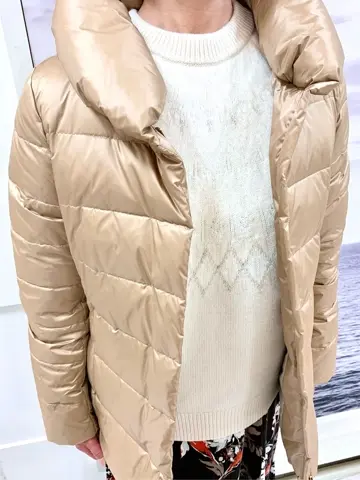 自由区 中鉢 コーディネート画像