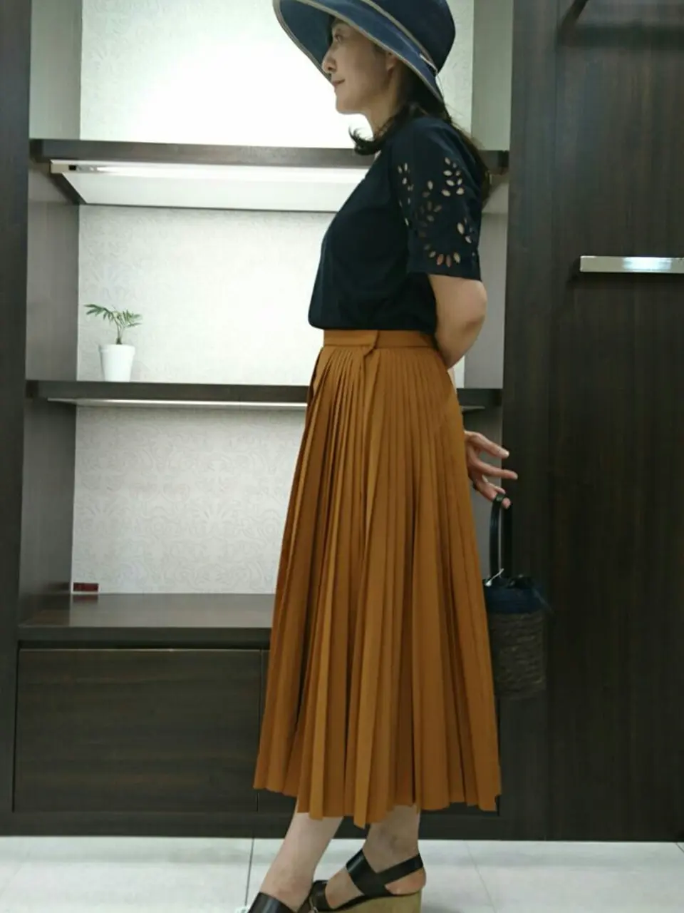  新保 コーディネート画像