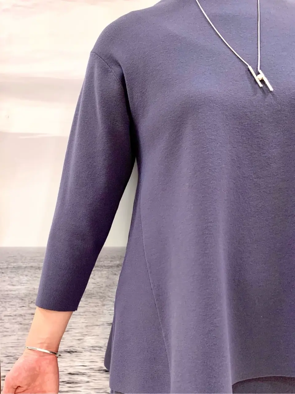 自由区 中鉢 コーディネート画像