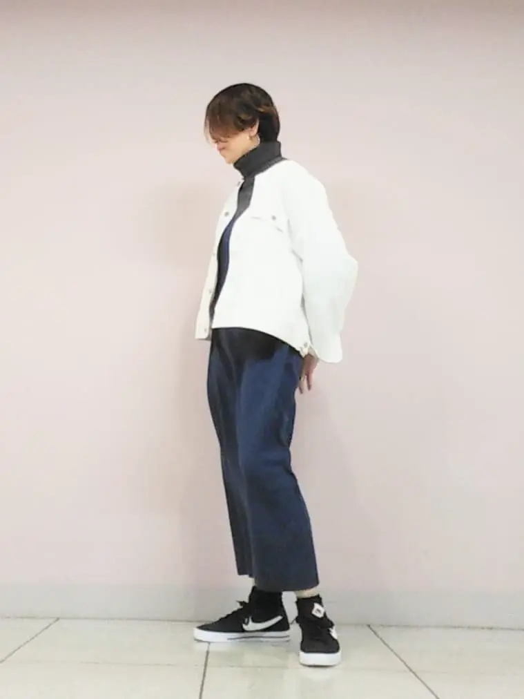 自由区 浅野 コーディネート画像