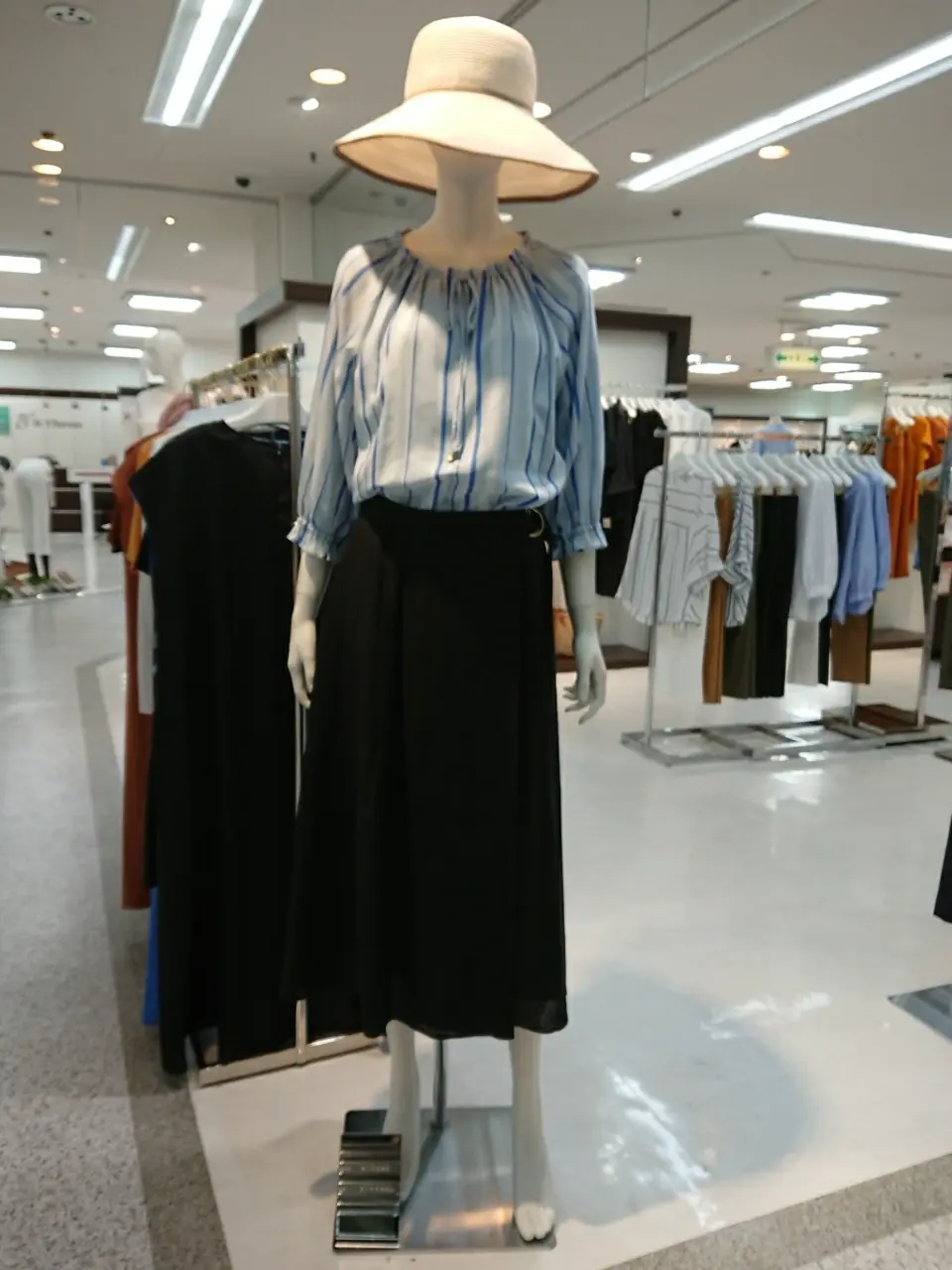 自由区 村田 コーディネート画像