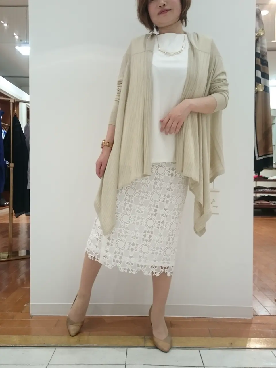 自由区 eri コーディネート画像