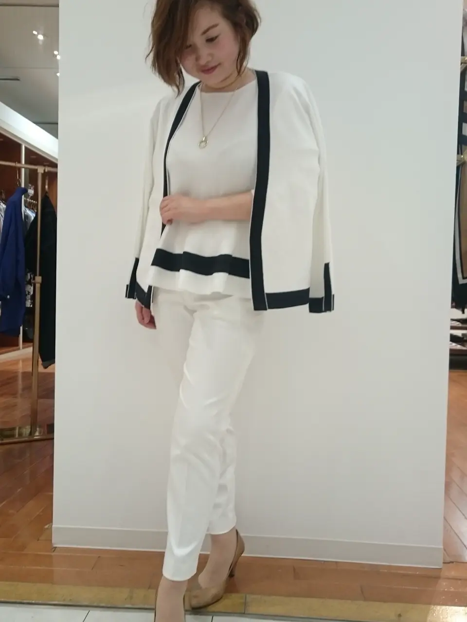 自由区 eri コーディネート画像