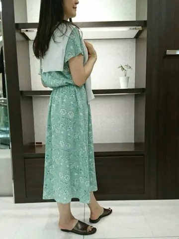 自由区 新保 コーディネート画像