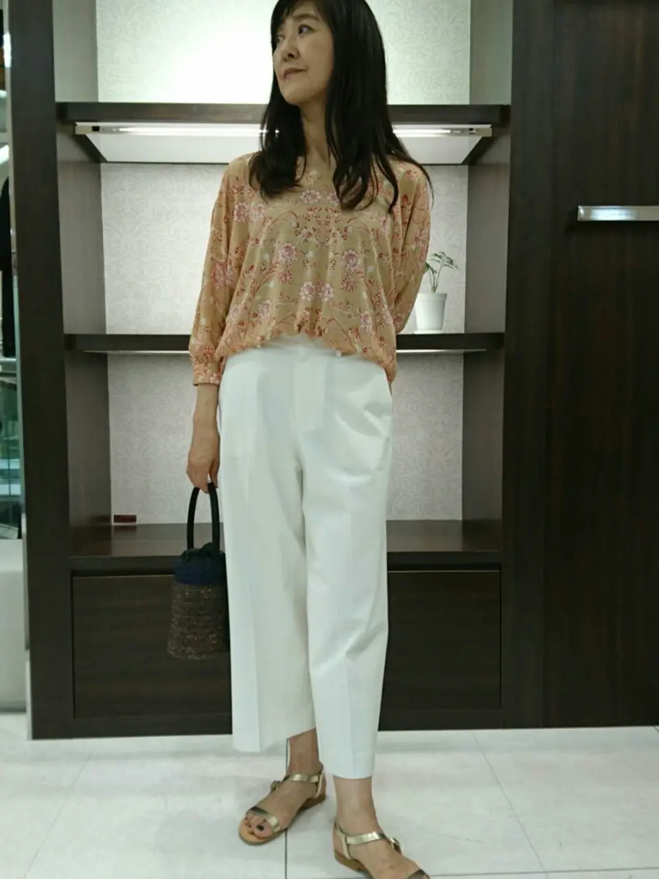  新保 コーディネート画像