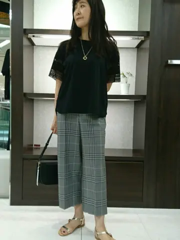 自由区 新保 コーディネート画像