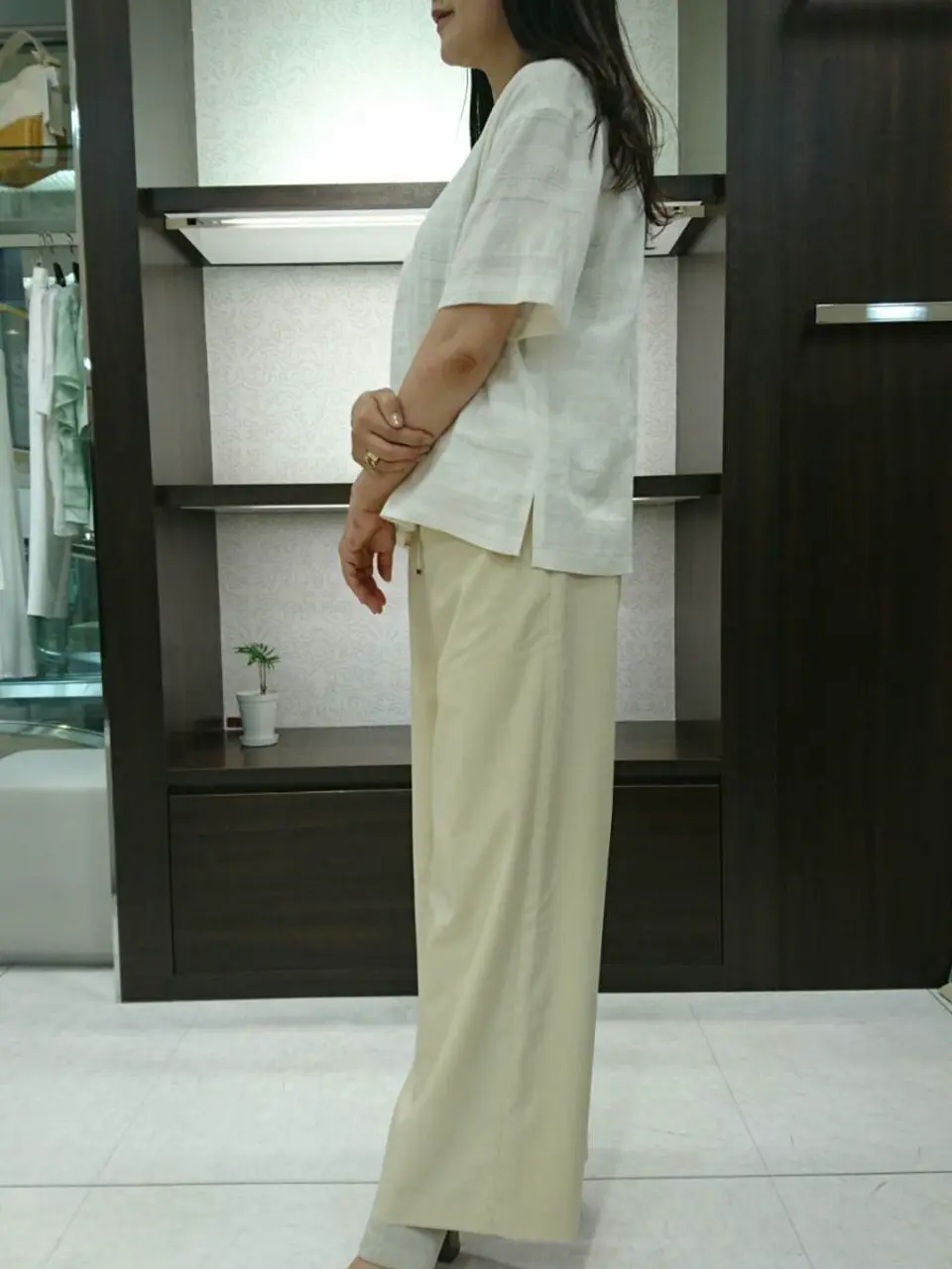 自由区 新保 コーディネート画像